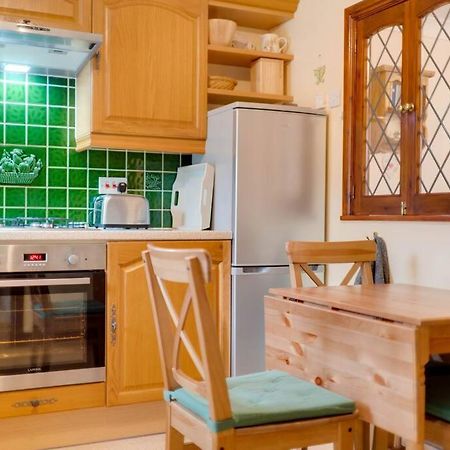 Barley Cottage Whittington  Dış mekan fotoğraf