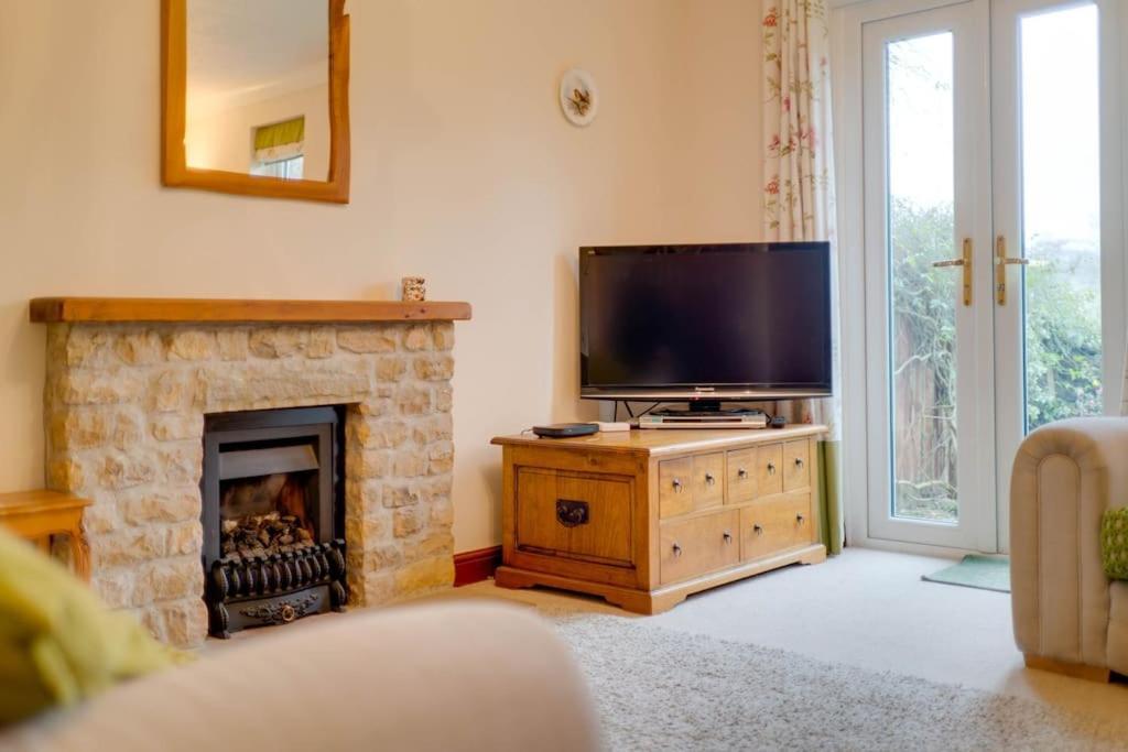 Barley Cottage Whittington  Dış mekan fotoğraf