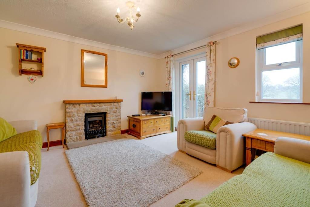 Barley Cottage Whittington  Dış mekan fotoğraf